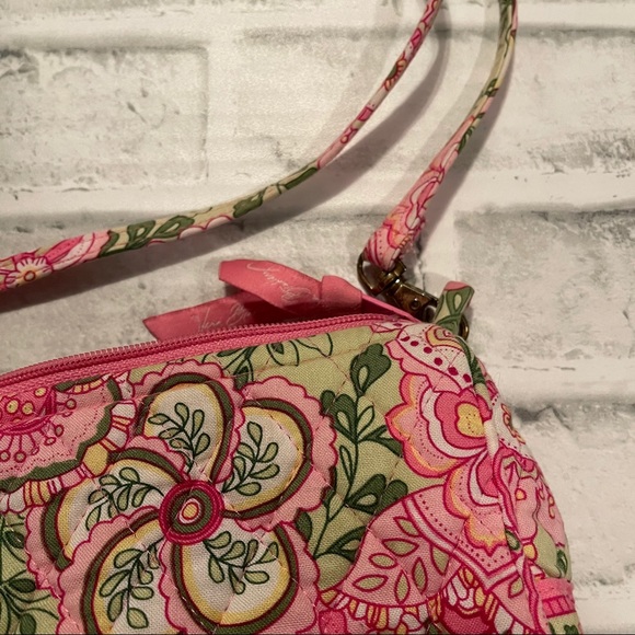 PREOWNED VERA BRADLEY PINK FLORAL LONG STRAP PURSE - Picture 2 of 5